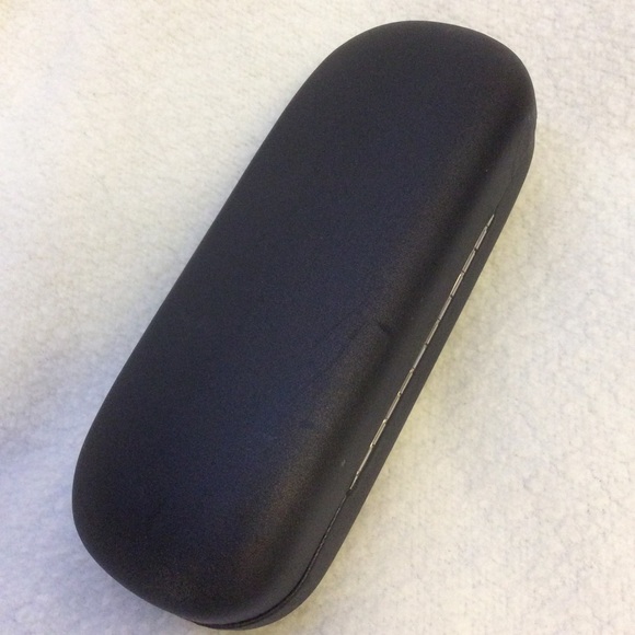 Black Ralph Lauren hard-case for sunglasses - Picture 3 of 10